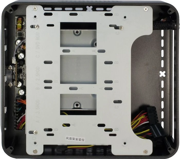 Inter-Tech Mini ITX Q-5 schwarz, Mini-ITX, 60W extern