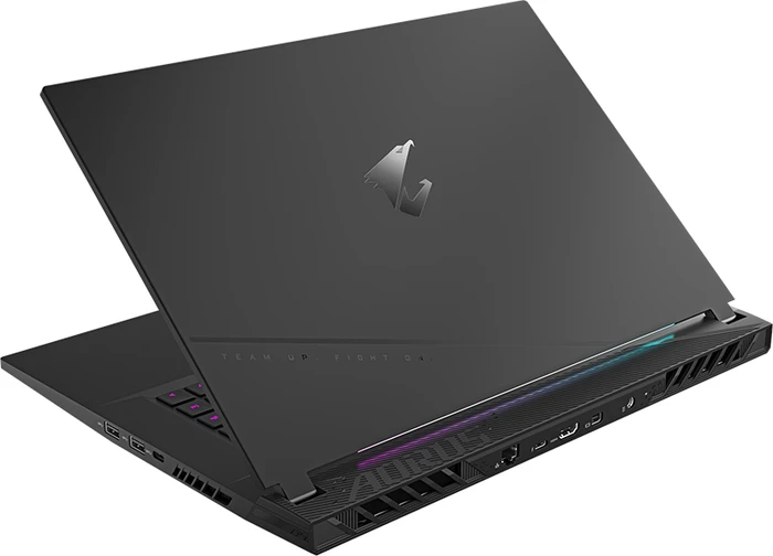 GIGABYTE AORUS 15, Core i5-12500H, 8GB RAM, 512GB SSD, GeForce RTX 4060, DE