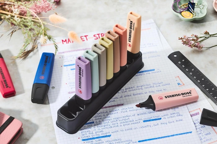 STABILO Boss Original NatureColors Wildflower Edition rouge/ultramarinblau/grauviolett/burgunderrot, 4er-Set