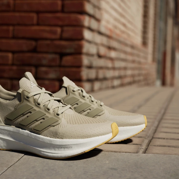 adidas Ultraboost 5 putty grey/zero metallic (Damen)