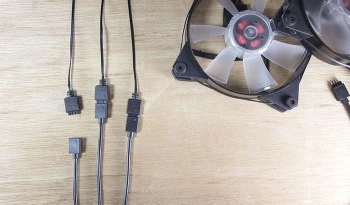 Cooler Master 4-Pin RGB Splitter Kabel, schwarz