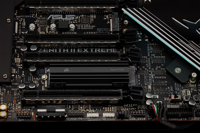Corsair Force Series MP600 Pro 1TB, M.2 2280 / M-Key / PCIe 4.0 x4, Kühlkörper
