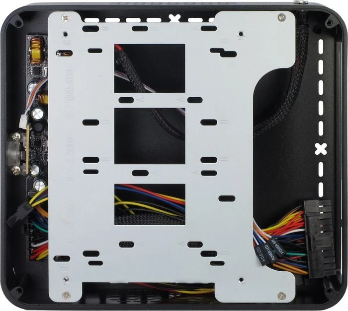 Inter-Tech Mini ITX Q-6 schwarz, Mini-ITX, 60W extern