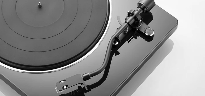 Denon DP-450USB schwarz