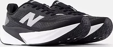 New Balance FuelCell Rebel v5 black/white/silver metallic (Damen)