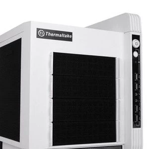 Thermaltake Level 10 GT Snow Edition, Acrylfenster
