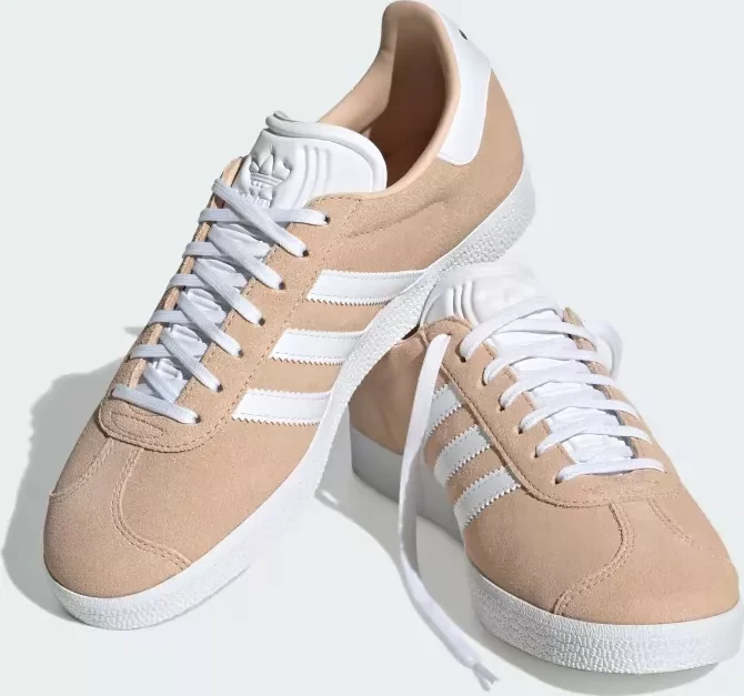 adidas Gazelle halo blush/cloud white/core black (Damen)