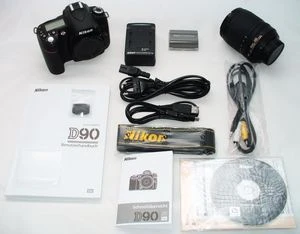 Nikon D90 mit Objektiv AF-S DX 18-105mm 3.5-5.6 G ED VR Fatbox