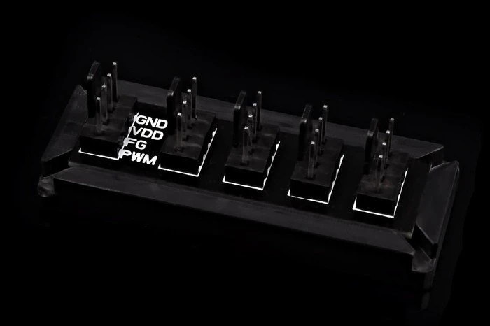 Phobya Lüfterverteiler, 4x 4-Pin