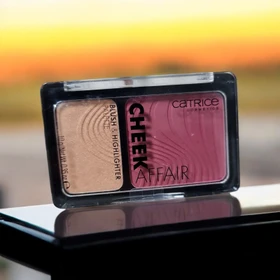 Catrice Blush Affair Blush & Highlighter Palette 020 rot, 10g