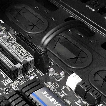Thermaltake Urban S71, Acrylfenster
