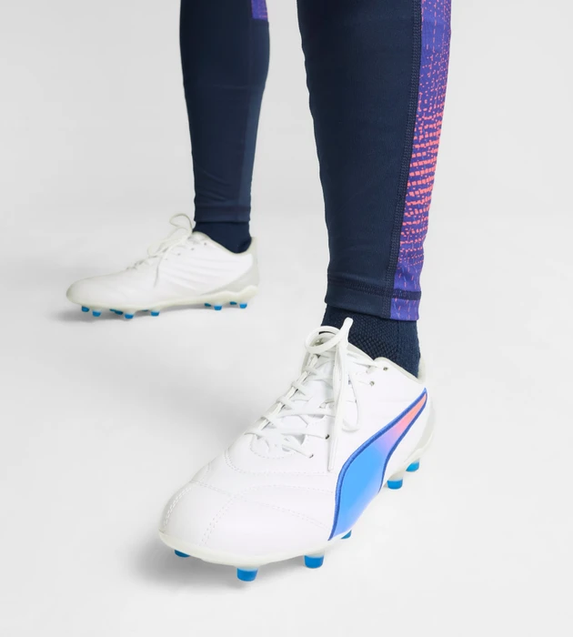 Puma King Pro FG/AG puma white/bluemazing/flat light gray