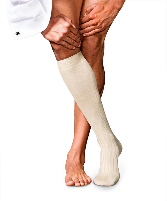 Falke No. 13 Finest Piuma Cotton Socken sand (Herren)