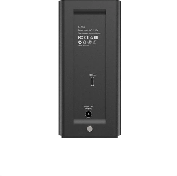 TerraMaster D4 SSD, USB4