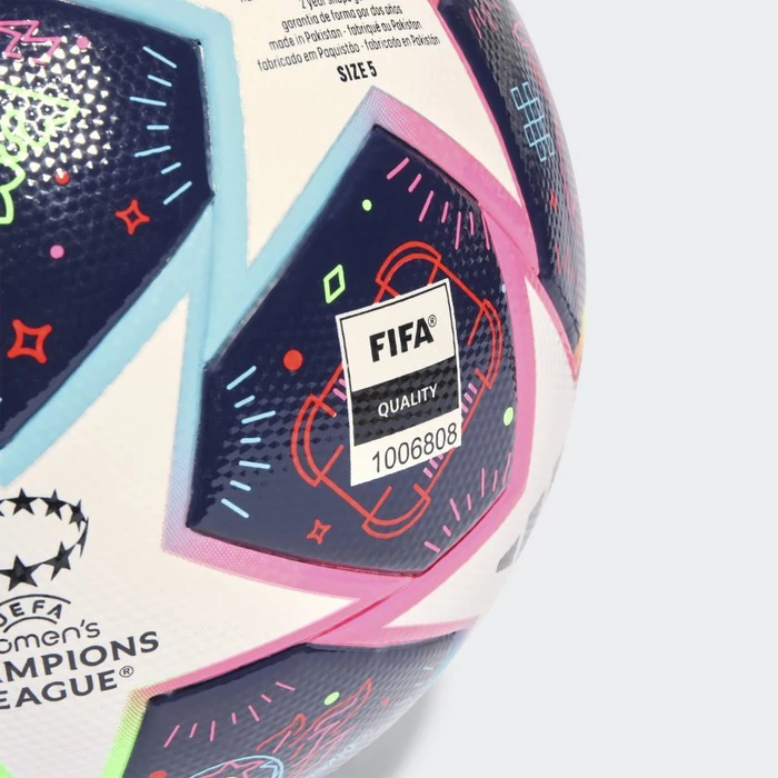 adidas UWCL League Eindhoven Fußball