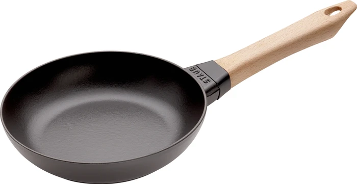 Zwilling Staub Bratpfanne mit Holzgriff 20cm