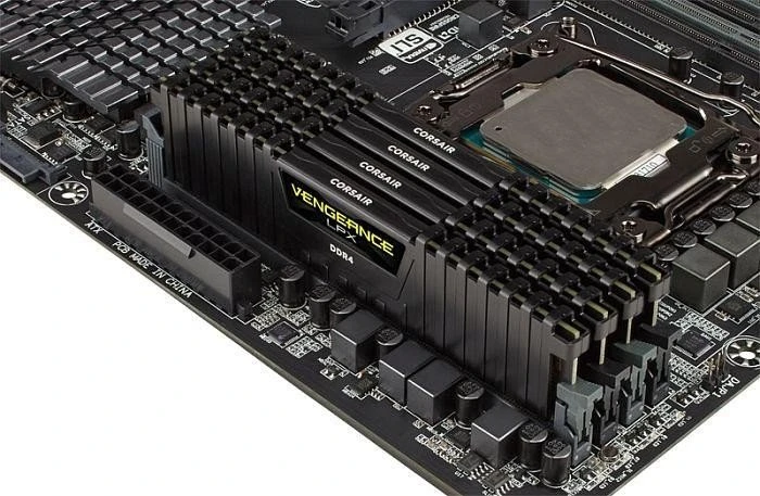 Corsair Vengeance LPX schwarz UDIMM 32GB Kit, DDR4-3200, CL16-18-18-36