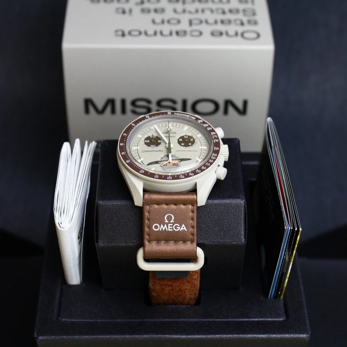 Swatch x Omega Mission to Saturn SO33T100