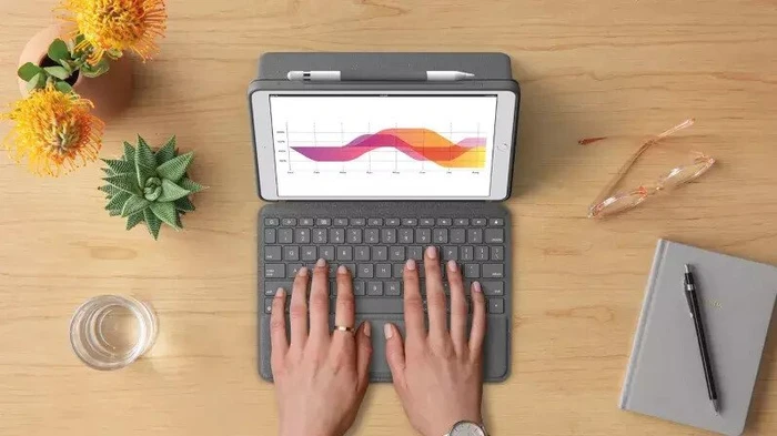 Logitech Combo Touch Tastatur Case für iPad 7, grau, DE