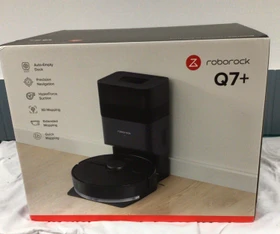 Roborock Q7+ Saug-/Wischroboter schwarz inkl. Absaugstation