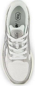 New Balance Fresh Foam Arishi v4 Tiralux silver metallic/reflection/white (Damen)