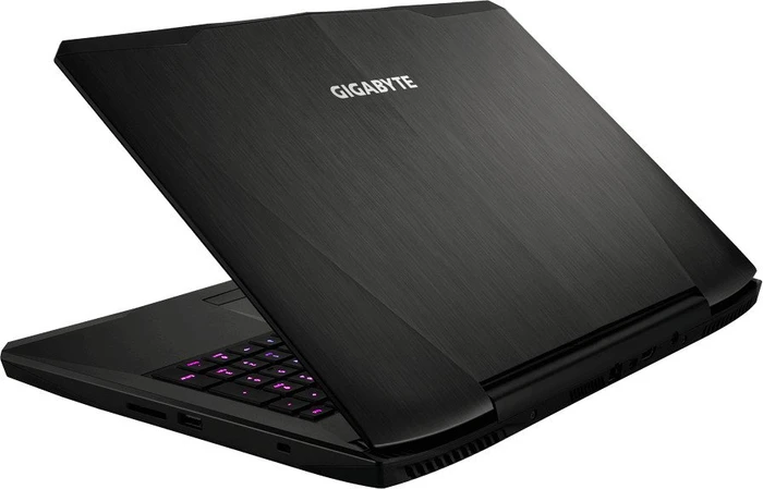 GIGABYTE SabrePro 15, Core i7-7700HQ, 16GB RAM, 256GB SSD, 1TB HDD, GeForce GTX 1060, DE
