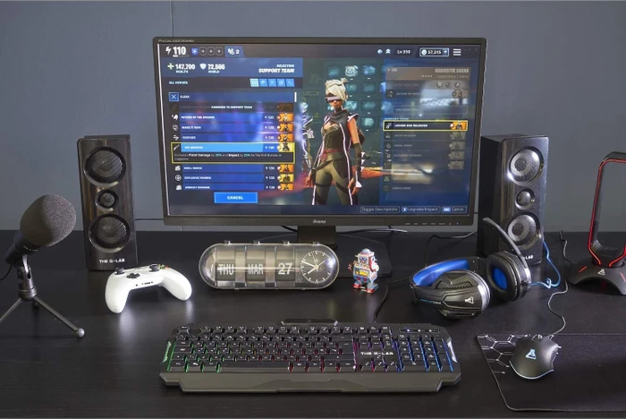 The G-Lab Kult Helium Gaming Mouse, schwarz, USB