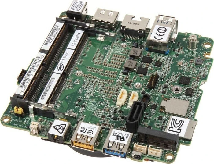 Intel NUC7i3BNB