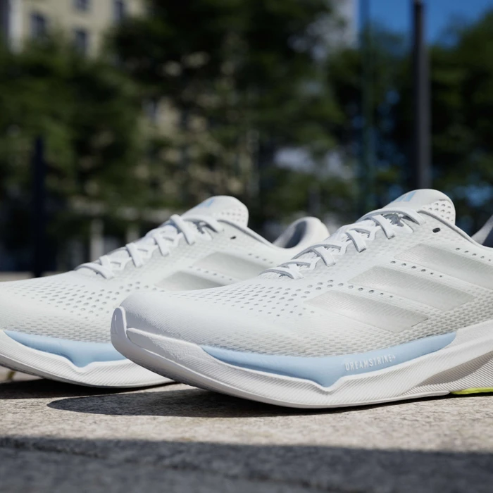 adidas Supernova Stride 2 cloud white/matte silver/glow blue (Herren)