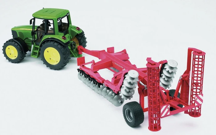 Bruder Profi-Serie Kuhn Discover XL Scheibenegge