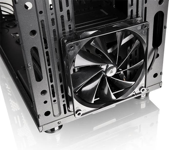 Thermaltake Suppressor F31 Tempered Glass Edition, Glasfenster, schallgedämmt