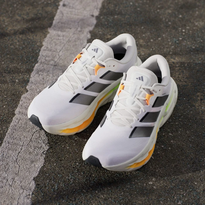 adidas Adistar 5 cloud white/iron metallic/lucid tangerine (Herren)
