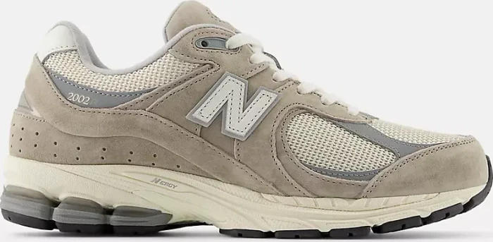 New Balance 2002R arid stone/linen