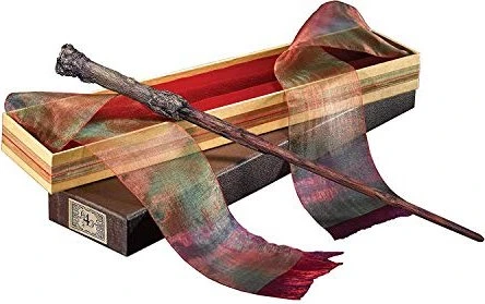 The Noble Collection Harry Potter The Wand of Harry Potter in Ollivanders Box