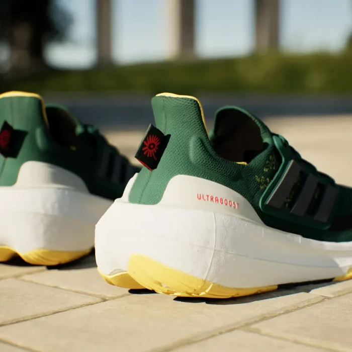 adidas Ultraboost Light collegiate green/iron metallic/spark (Damen)