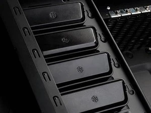 SilverStone Raven RV02 schwarz, Acrylfenster