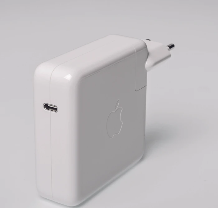 Apple USB-C Power Adapter, 1x USB-C, 87W