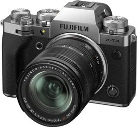 Fujifilm X-T4 silber mit Objektiv Fujinon XF 18-55mm 2.8-4.0 R LM OIS