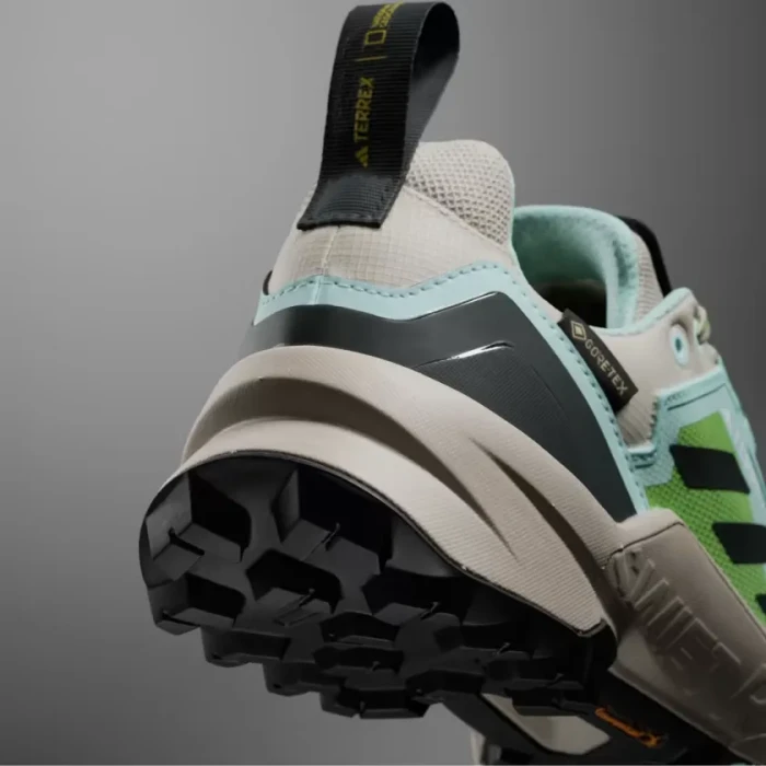 adidas Terrex Swift R3 GTX semi flash aqua/carbon/wonder beige (Damen)