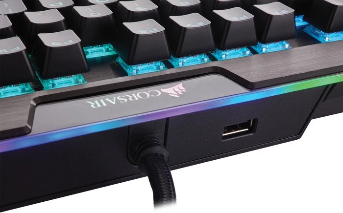 Corsair Gaming K95 RGB Platinum, MX SPEED RGB Silver, USB, IT