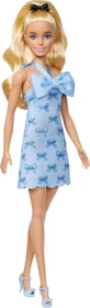 Mattel Barbie - Fashionistas Barbie mit gewelltem, blondem Haar und blauem Neckholderkleid mit Schleife