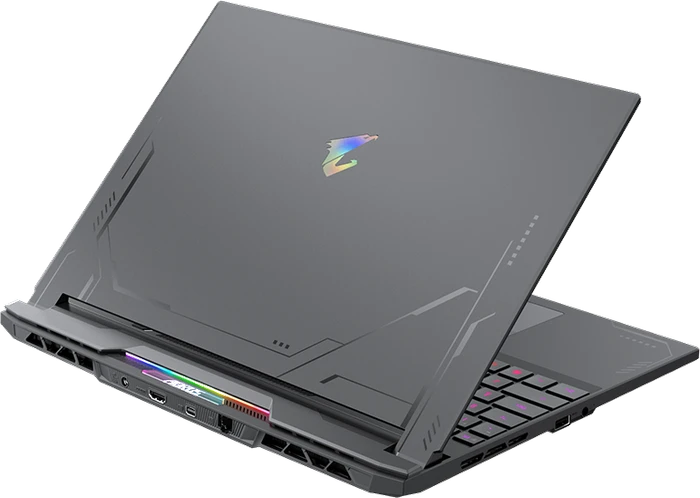 GIGABYTE AORUS 15X, Core i7-13650HX, 16GB RAM, 1TB SSD, GeForce RTX 4070, DE