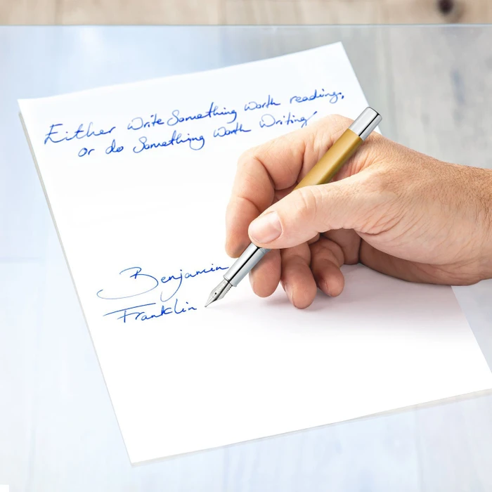 Staedtler triplus 474 glorious gold, rechte Hand, mittel, Faltschachtel