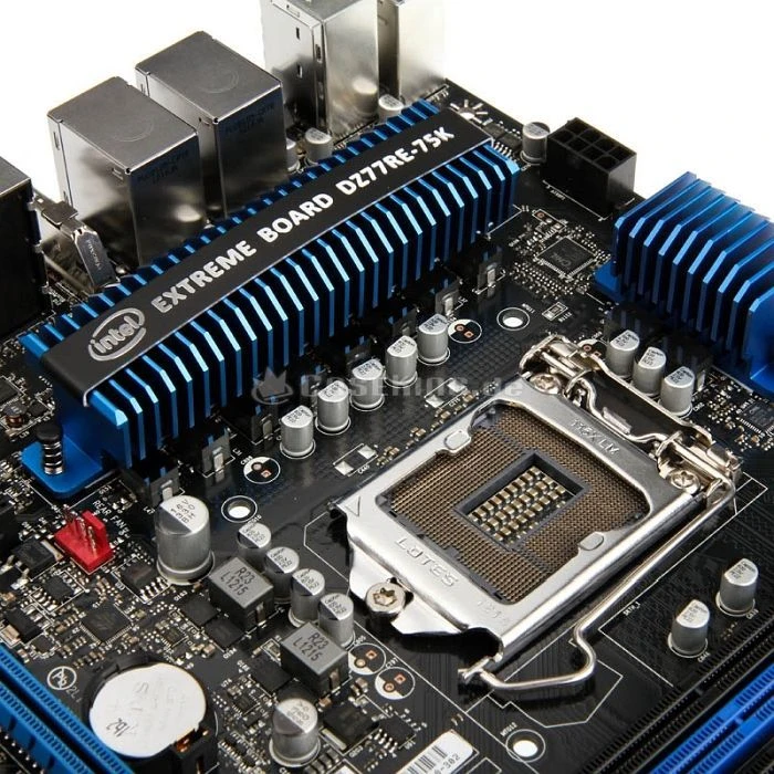 Intel Extreme Series DZ77RE-75K (Intel 1155)