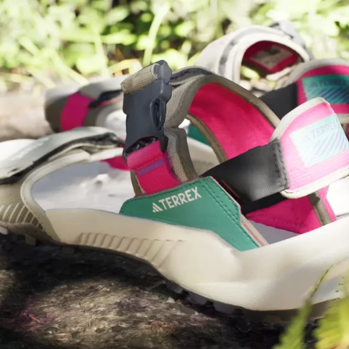 adidas Terrex Hydroterra sesame/core black/real magenta