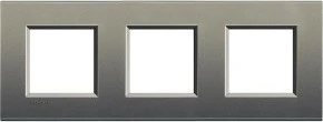 Bticino Livinglight Abdeckrahmen 3-fach, avenue