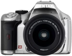 Pentax K-x silber mit Objektiv smc DA L 18-55mm 3.5-5.6 AL