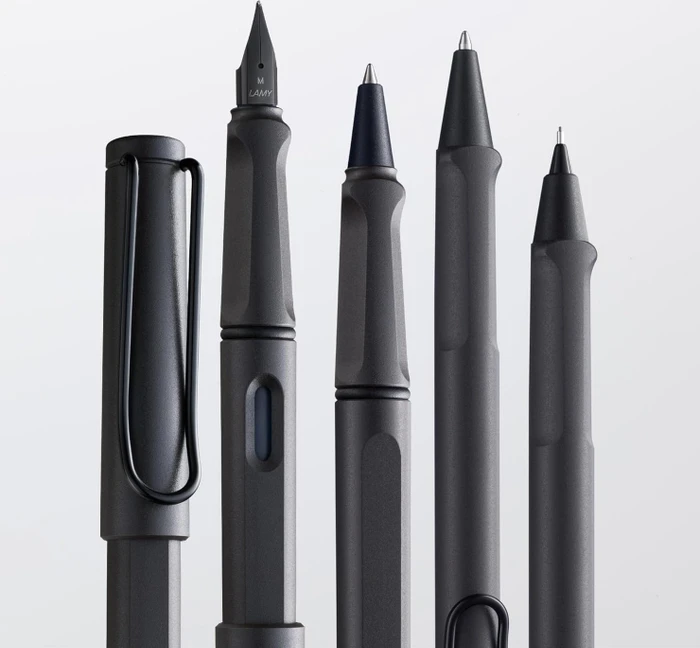 Lamy safari umbra, rechte Hand, mittel