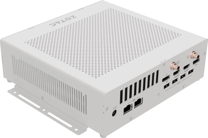 Zotac ZBOX H39R5000W, RTX 5000 Ada Generation