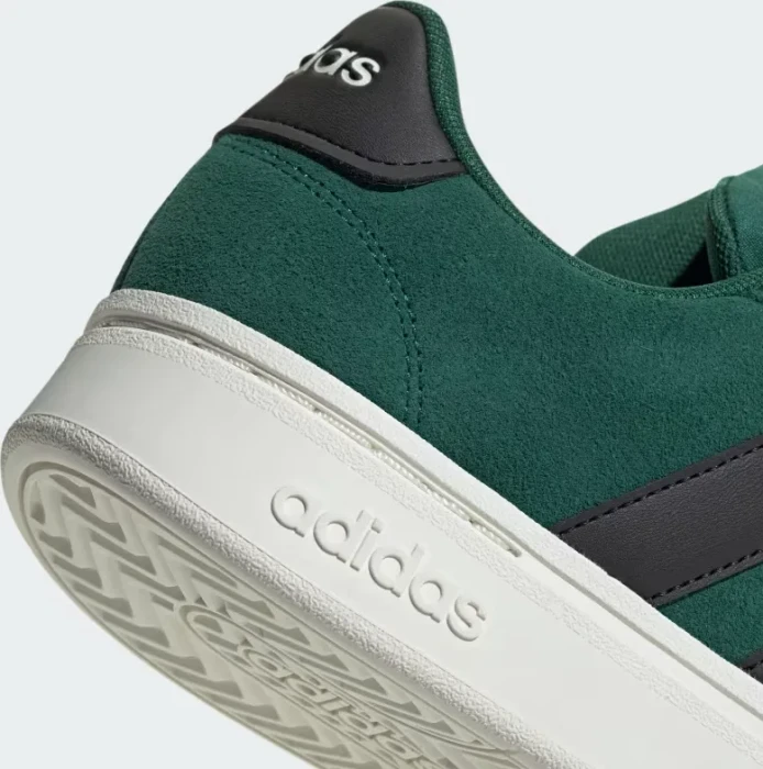 adidas Grand Court Alpha clay/core black/gum